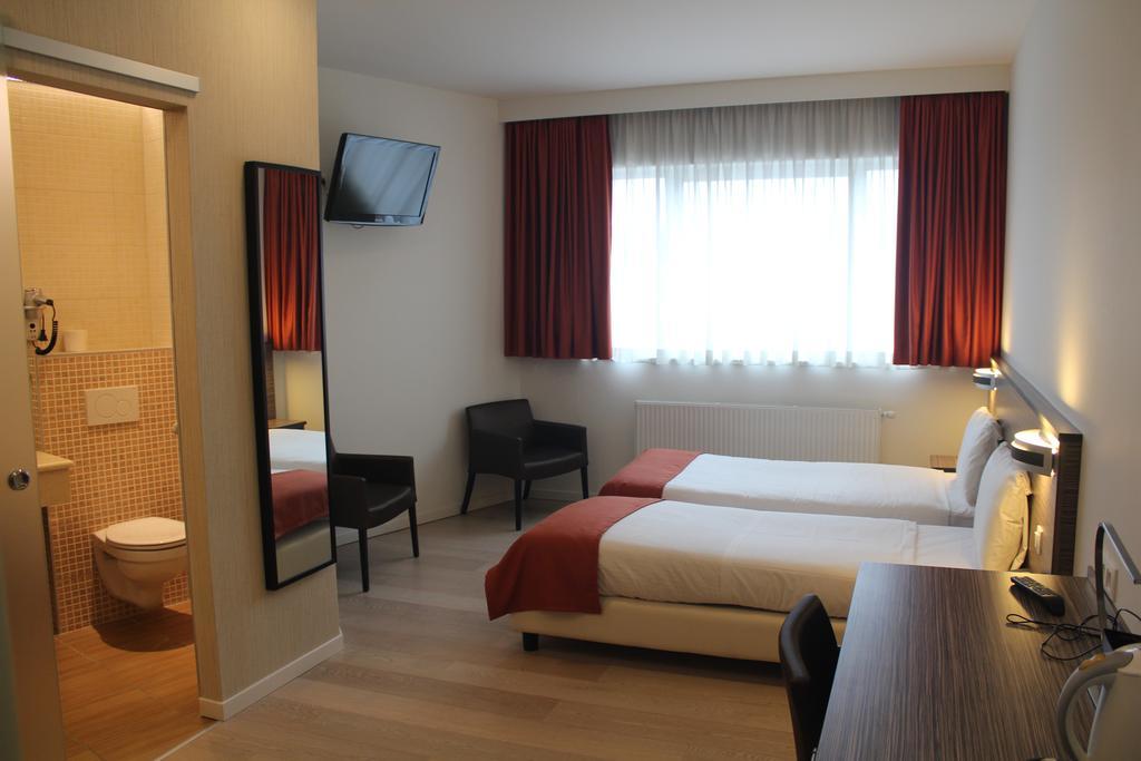 Taormina Brussels Airport 3*