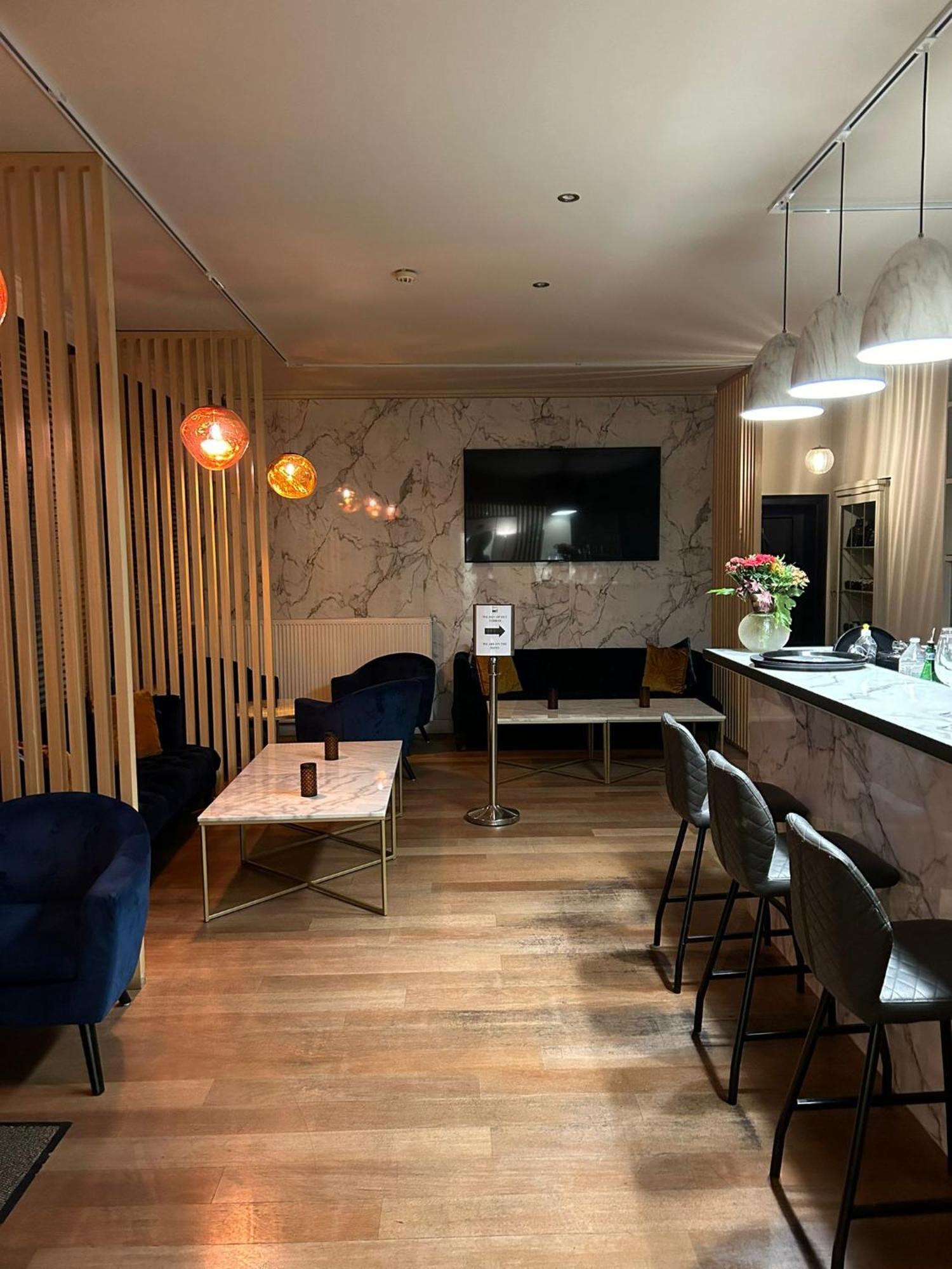Hotel Taormina Brussels Airport 3*